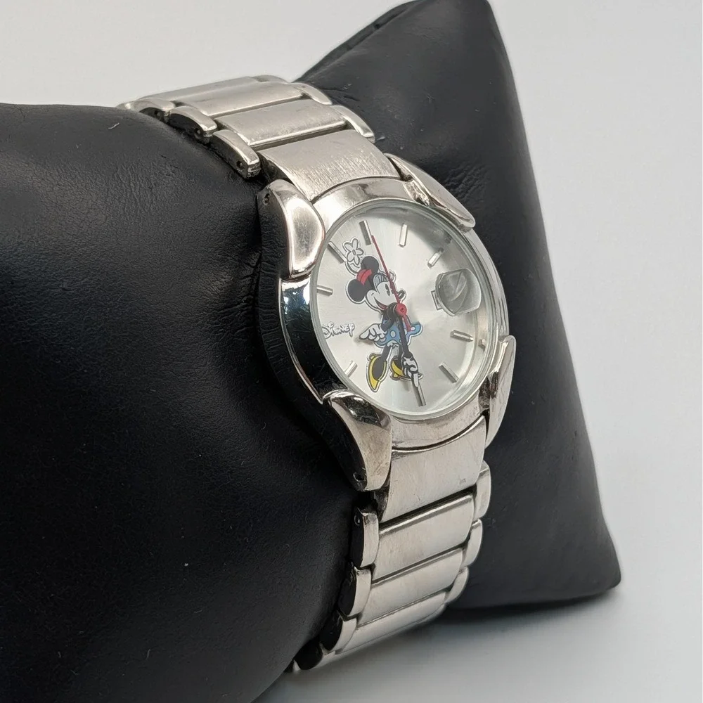 Disney Minnie Mouse Watch Sunburst Silver‎ Tone Bracelet Date Quartz MN2006